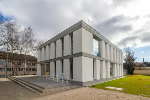 Chodov: Přestavba bývalé výrobny knedlíků na městskou knihovnu