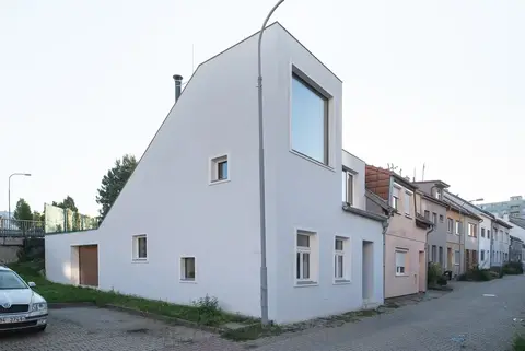 Desátková: Renovace rodinného domu v Brně