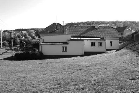 Suchomasty: Přestavba a přístavba mateřské školy v CHKO Český kras