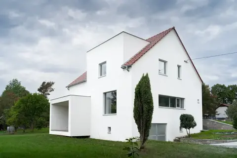 Život: Renovace rodinného domu ve Staré Huti na ulici Krásný život