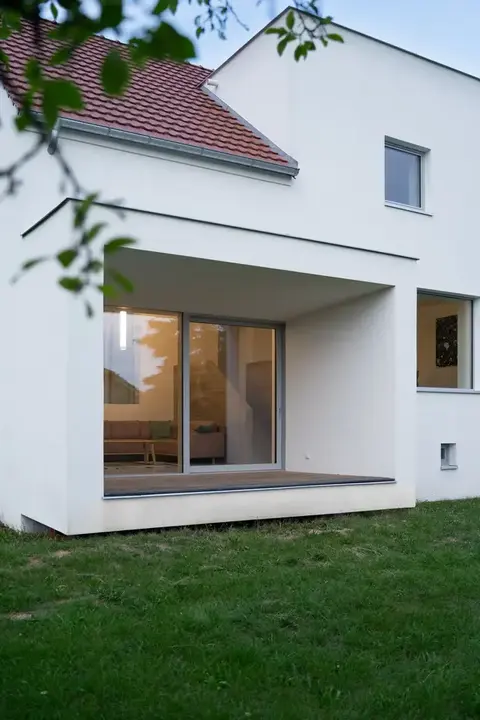 Život: Renovace rodinného domu ve Staré Huti na ulici Krásný život