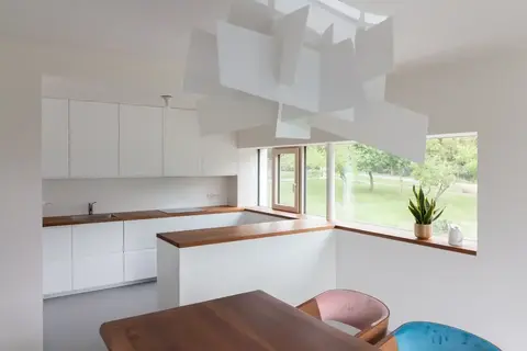 Život: Renovace rodinného domu ve Staré Huti na ulici Krásný život