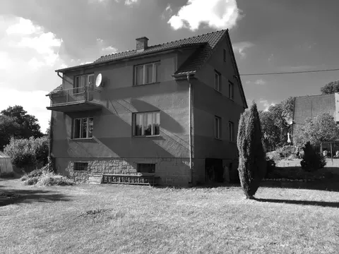 Život: Renovace rodinného domu ve Staré Huti na ulici Krásný život